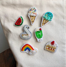 画像をギャラリービューアに読み込む, ブローチ【ショートケーキ】|tsubutsubu design.(ツブツブデザイン)