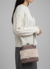 画像をギャラリービューアに読み込む, ふわふわファーのがま口チェーンバッグ|M'S CROCHET(エムズクロシェット)