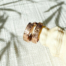 画像をギャラリービューアに読み込む, お風呂OK!金属アレルギー対応!プルメリア&ホヌ・フープピアス|Hiwalani(ヒワラニ)