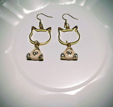 画像をギャラリービューアに読み込む, 猫耳カットとハンドバックチャームピアス|mimine(ミミンヌ)