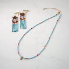 画像をギャラリービューアに読み込む, 【2点セット】ビーズフリンジピアスとアメリカ製チャームネックレス ライトブルー (イヤリング変更可)ギフトボックス|Ahki Beadwork(アーキービーズワーク)