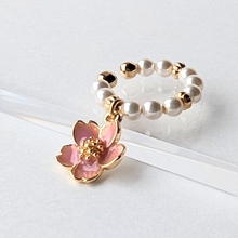 画像をギャラリービューアに読み込む, イヤーカフ イヤカフ 桜 パール ゴールド おしゃれ シンプル プレゼント ギフト|orie(オリエ)