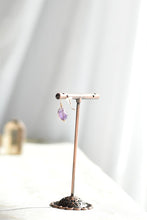 画像をギャラリービューアに読み込む, 紫の天然石 アメシスト シングルピアス|bis.(ビス)