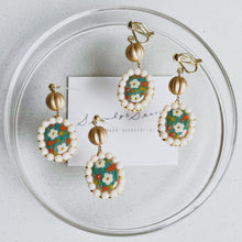 画像をギャラリービューアに読み込む, 草原のお花イヤリング|slowly&starry(スローリーアンドスターリー)