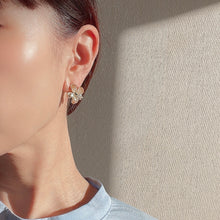 画像をギャラリービューアに読み込む, ビジューフラワーピアス|Novedad.(ノベダ)