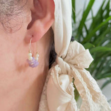 画像をギャラリービューアに読み込む, 【ピアス】耳元に咲く静けさ アメジストオパールフラワーとパールの14KGFフープピアス|ERIKOART(エリコアート)