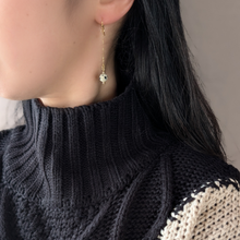 画像をギャラリービューアに読み込む, ダルメシアンジャスパー×繊細チェーンピアス/イヤリング|orie(オリエ)