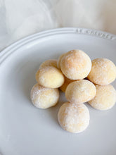 画像をギャラリービューアに読み込む, てんさい糖のやさしいスノーボール(ウィリアムモリス・プレーン)|atelier kaka icing cookies(アトリエカカ アイシングクッキー)