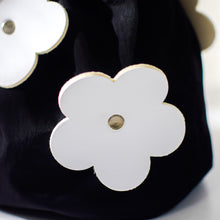 画像をギャラリービューアに読み込む, bucket drawstring bag<Leather flower motif-black->|Cherry on top(チェリーオントップ)