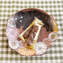 画像をギャラリービューアに読み込む, プレート くろうさぎリース A|ヨシウラチヒロ