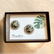 画像をギャラリービューアに読み込む, 金属アレルギー対応『お守りジュエリー』ダルメシアンジャスパー・ピアス / 錆びない素材|Hiwalani(ヒワラニ)