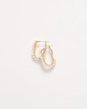 画像をギャラリービューアに読み込む, gold oval pearl hoop|felice(フェリーチェ)