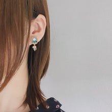 画像をギャラリービューアに読み込む, ネコとお花ピアス ピンク|slowly&starry(スローリーアンドスターリー)