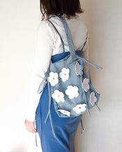 画像をギャラリービューアに読み込む, Rugby ball bag<Leather Flower motif>|Cherry on top(チェリーオントップ)