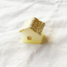 画像をギャラリービューアに読み込む, おかえり|ガラスと草木染め刺繍の小さなオブジェ|misaki kotori glass and thread(ミサキコトリグラスアンドスレッド)