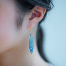 画像をギャラリービューアに読み込む, 白昼夢の雫|ピアス|イヤリング|ホワイト|ベージュ|アシンメトリー|PERTIKAmignon(ペルチカミニョン)