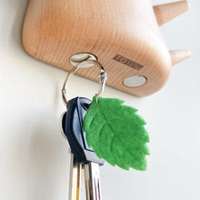画像をギャラリービューアに読み込む, 木製キーラック 木の妖精 ボーちゃん|TOSMU(トスム)