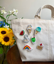 画像をギャラリービューアに読み込む, ブローチ【カラフルバニラ】|tsubutsubu design.(ツブツブデザイン)