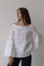 画像をギャラリービューアに読み込む, 刺繍ブラウス(ヴィシヴァンカ)|Ukrainian Embroidery Wear ”Mavka”(ウクライナシシュウノアパレル マウカ)