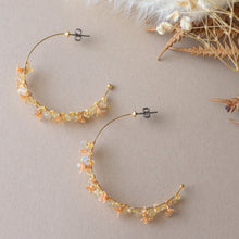 画像をギャラリービューアに読み込む, 金木犀とオパールのピアス|s.o.f.i. (ソフィー)