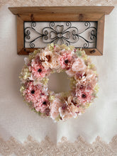 画像をギャラリービューアに読み込む, ペールカラーの大きなフラワーリース|flowers luciole(フラワーズ ルシオール)