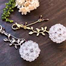 画像をギャラリービューアに読み込む, フラーレン 水晶 2mm (ガーネット付)チャーム・ストラップ・ペンダントトップ|紬(ツムギ)