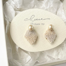 画像をギャラリービューアに読み込む, euphoria〜多幸感~.刺繍ピアス.刺繍イヤリング|cheese(チーズ)