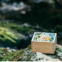 画像をギャラリービューアに読み込む, ヒノキフラワーBOX -KONATSU-【クリスマス フラワーギフトおすすめ】|PhnomToi(プノントイ)