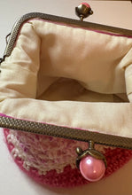 画像をギャラリービューアに読み込む, ピンクパールが可愛いがま口ポーチ|M'S CROCHET(エムズクロシェット)