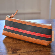 画像をギャラリービューアに読み込む, 革と高島帆布のペンケース|Cogocoro(コゴコロ)