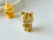 画像をギャラリービューアに読み込む, 祈る猫さん~キジトラ~|手ノヒラ堂(テノヒラドウ)