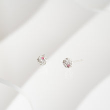 画像をギャラリービューアに読み込む, クリスタルガラスパヴェのピアス ”something pink"シリーズ|BLANCHE NEIGE(ブランシュネージュ)