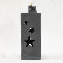 画像をギャラリービューアに読み込む, 星が降り注ぎ月が輝く古いビルのナイトランプ、アロマランプシェード 黒マット|とうげい hanaga(トウゲイ ハナガ)