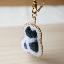 画像をギャラリービューアに読み込む, 和み猫のバッグチャーム うしろ 白と黒|Little Plum(リトルプラム)