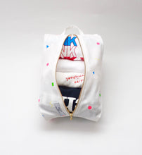 画像をギャラリービューアに読み込む, JOY PACKING POACH(L)|KON KON design(コンコンデザイン)