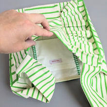 画像をギャラリービューアに読み込む, 作家オリジナル生地でつくった手持ちタイプのアシメフリルバッグ|takutomo(タクトモ)