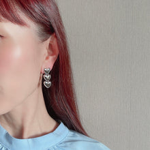 画像をギャラリービューアに読み込む, ハート3連ピアス|Novedad.(ノベダ)