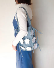 画像をギャラリービューアに読み込む, Rugby ball bag<Leather Flower motif>|Cherry on top(チェリーオントップ)