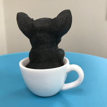 画像をギャラリービューアに読み込む, ティーカップのブラックタンチワワ|WooBia(ウービア)