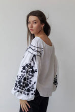 画像をギャラリービューアに読み込む, 刺繍ブラウス(ヴィシヴァンカ)|Ukrainian Embroidery Wear ”Mavka”(ウクライナシシュウノアパレル マウカ)