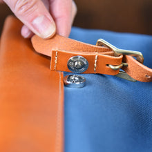 画像をギャラリービューアに読み込む, MUDITA HILL|岡喜近江牛レザーと高島帆布で作った よこショルダーバッグ Lサイズ 【びわ湖ブルー・ブライトキャメル】|Cogocoro(コゴコロ)