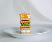 画像をギャラリービューアに読み込む, 宝塚バターサンド6個入り|友寄菓子店(トモヨリカシテン)