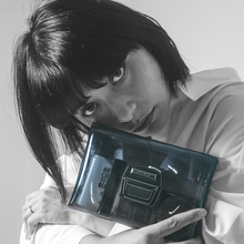 画像をギャラリービューアに読み込む, 03 ポーチ monochrome|kachan(カチャン)