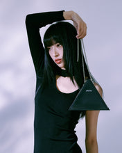 画像をギャラリービューアに読み込む, Triangle Bag|Martin Rychard(マーティン リチャード)