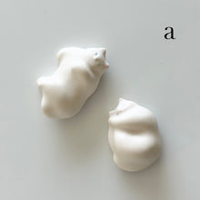 画像をギャラリービューアに読み込む, ころん 猫お箸置き(2点セット)|atelier.oto(アトリエオト)