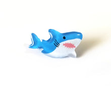 画像をギャラリービューアに読み込む, ホオジロザメ ピンバッジ・アンブレラマーカー|HONAMIRUKA(ホナミルカ)