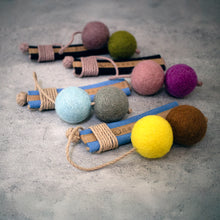 画像をギャラリービューアに読み込む, コロコロボールの猫じゃらし ダブルボール DENIM|necono(ネコノ)