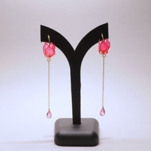 画像をギャラリービューアに読み込む, シクラメンとピンクトパーズのピアス|s.o.f.i. (ソフィー)
