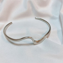 画像をギャラリービューアに読み込む, Wave Bangle|Le petit jour(ルプティジュール )