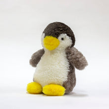 画像をギャラリービューアに読み込む, ムートンぬいぐるみ ぺんぎん「えんぺ」|NOBLE mouton&interor(ノーブル ムートンアンドインテリア)